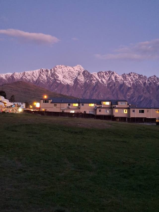  Queenstown-Airport-(ZQN)_2023-10-16_8390