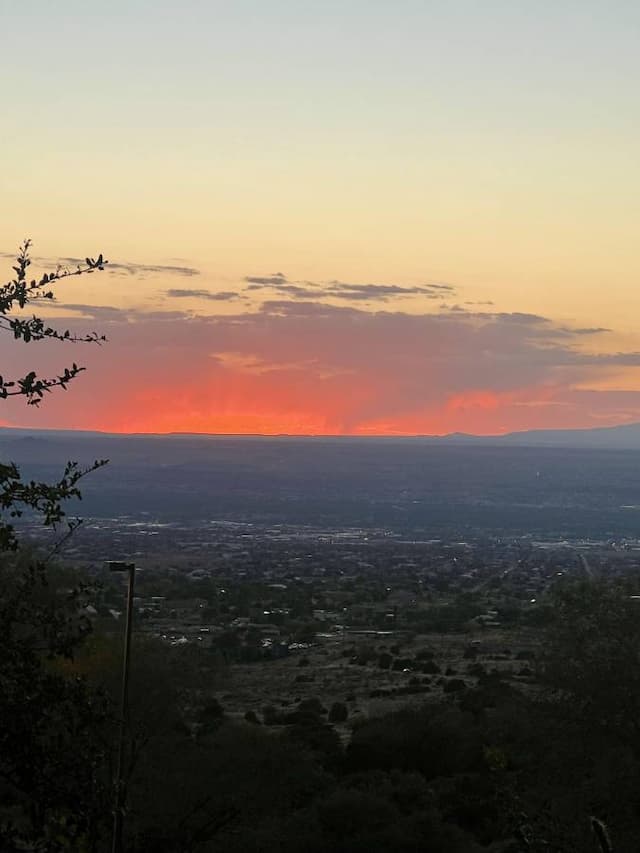  Albuquerque-Airport-(ABQ)_2024-10-11_eb76