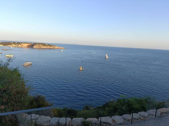  Ibiza-Airport-(IBZ)_2023-06-19_1a75